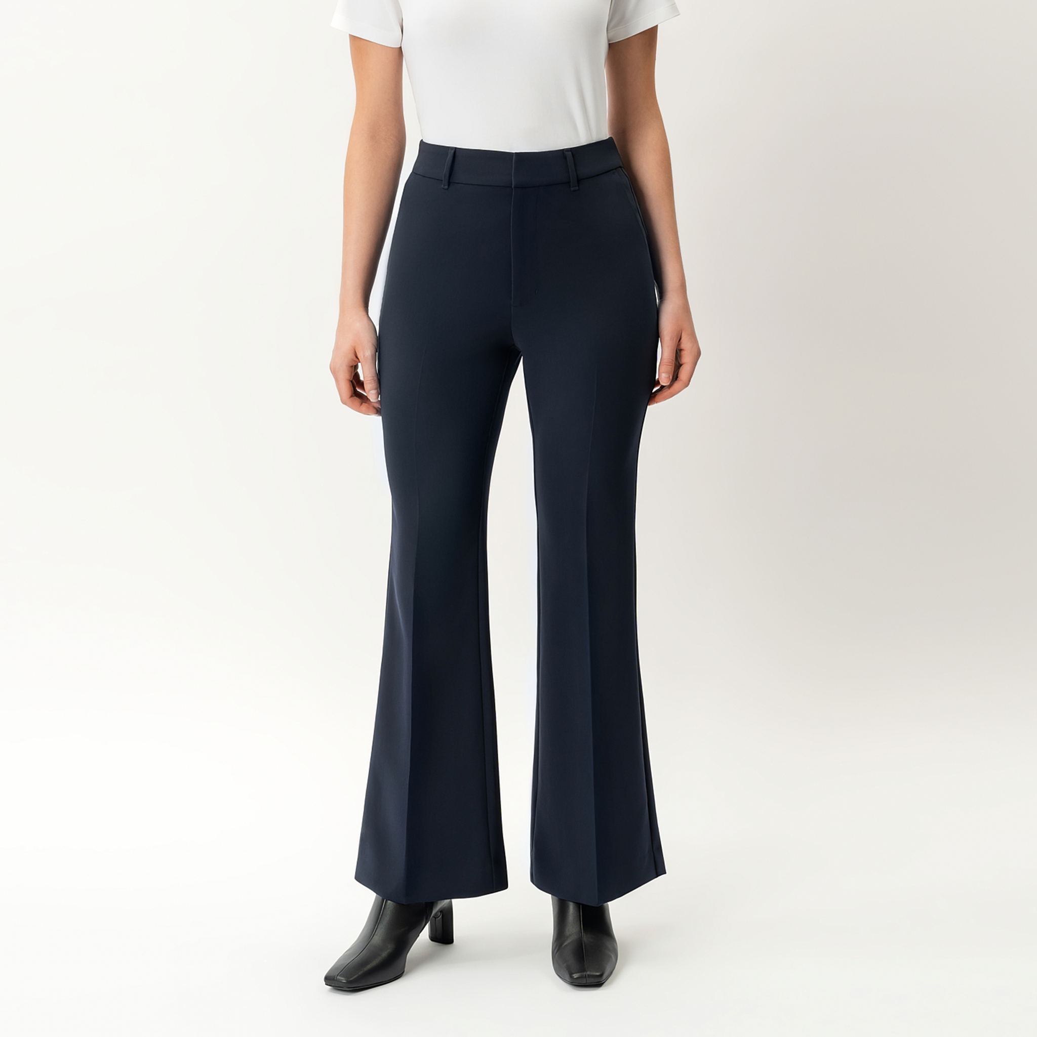 Crepe Bootcut Trouser - Ninepine