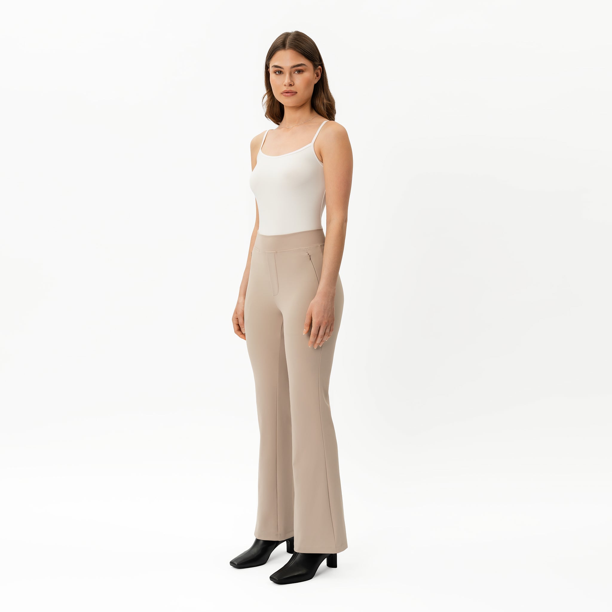 Asana Bootcut Pant - Ninepine