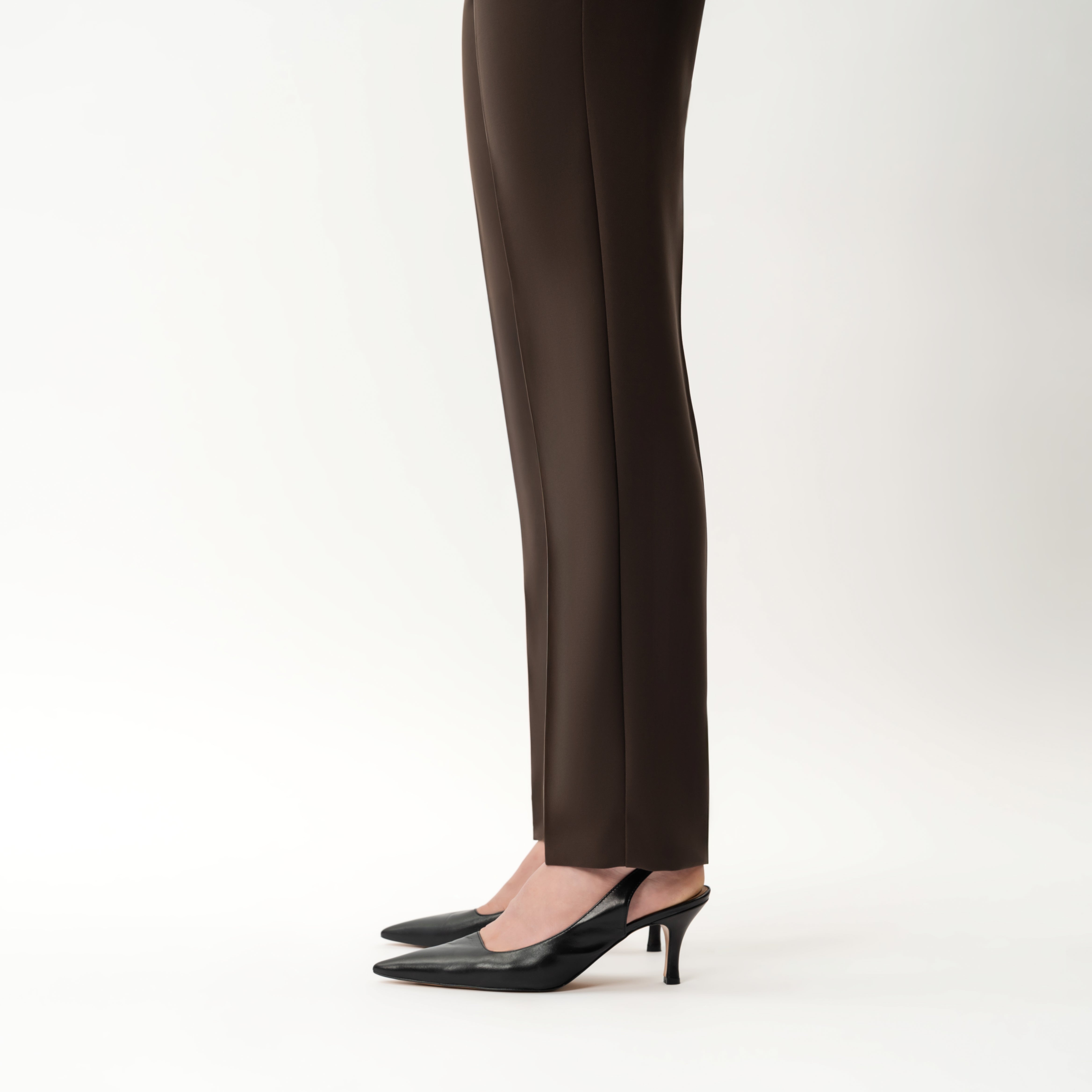 Crepe Slim Trouser - Ninepine