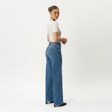 Relaxed ComfortDenim™ Jeans - Ninepine
