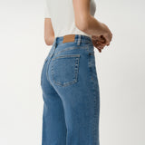 Relaxed ComfortDenim™ Jeans - Ninepine